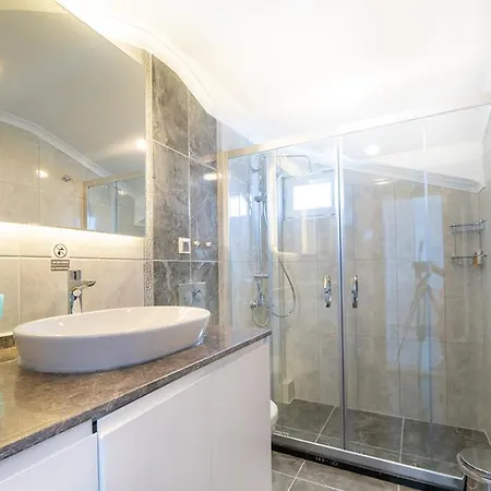 アパート Midpoint フェティエ