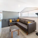 Apartment Midpoint *