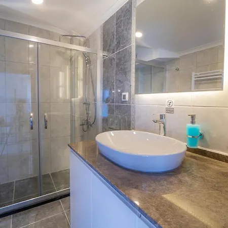 Apartman Midpoint