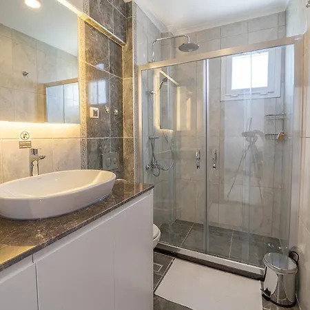 Midpoint Apartman