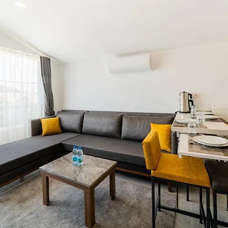 Midpoint Apartman