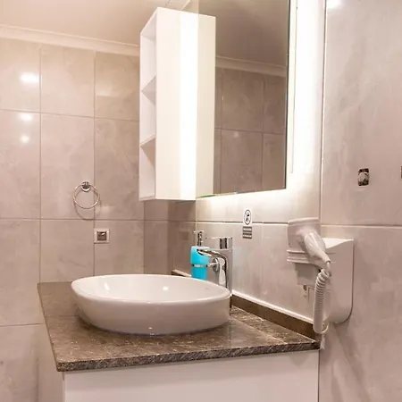 Apartman Midpoint