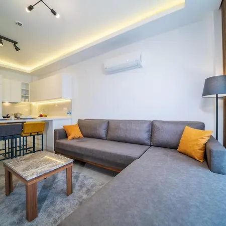 Midpoint Apartament